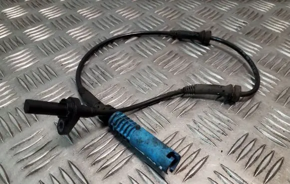 BMW 5 E60 E61 ABS brake wheel speed sensor 0265007471 6760045