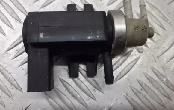 Seat Alhambra (Mk1) Turbo solenoid valve 1J0906627A