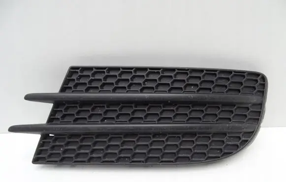 Volkswagen Tiguan Front bumper lower grill 5N0853665