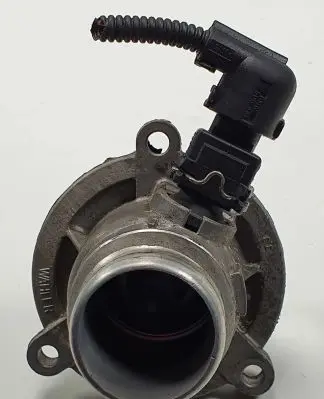 Thermostat/thermostat housing