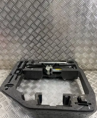 Audi A4 S4 B8 8K Tool box 8T0012109A