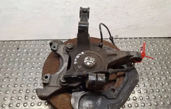Front wheel hub spindle knuckle