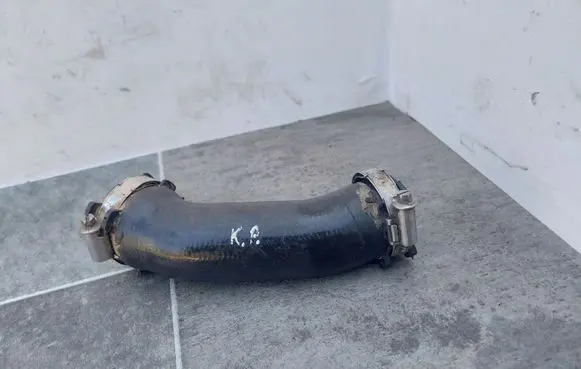 Audi A4 S4 B6 8E 8H Intercooler hose/pipe