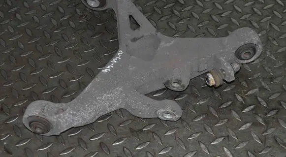 Jaguar F-Type Rear upper control arm/wishbone