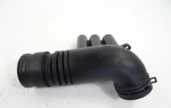 Volkswagen Golf VII Air intake hose/pipe 04E129651C