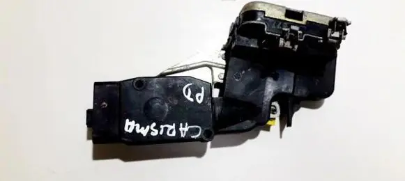 Mitsubishi Carisma Front door lock