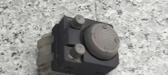 Volkswagen Golf III Fog light switch 1H0959565