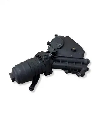 Volvo XC60 Oil filter mounting bracket 30757730