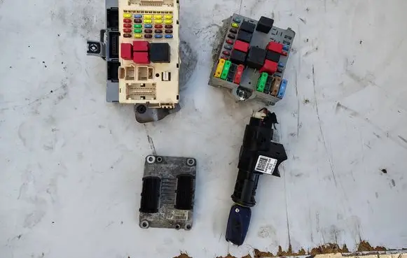 Fiat Stilo Engine control unit/module 1039S04981