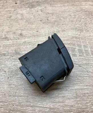 BMW 5 E60 E61 Hazard light switch 6919506 5495195