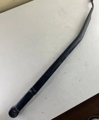 Nissan Primera Front wiper blade arm