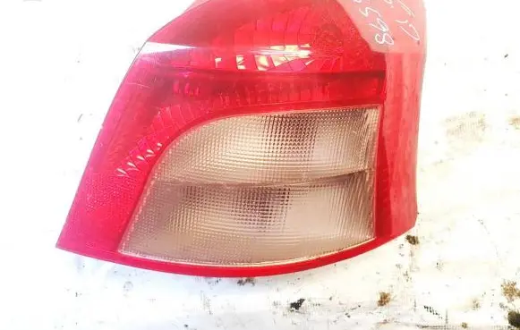 Toyota Yaris Rear/tail lights