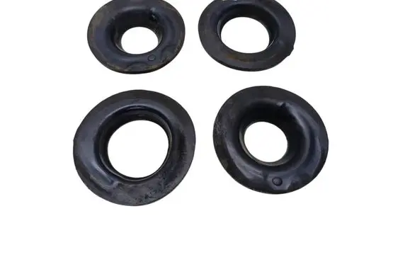 Toyota Camry VIII XV70 Rear coil spring rubber mount 4825847010