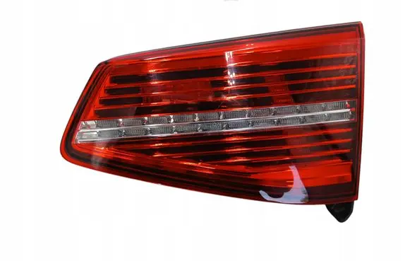 Volkswagen PASSAT B8 Tailgate rear/tail lights 3G9945308A
