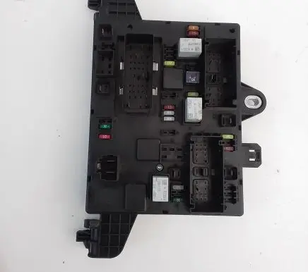 Opel Zafira C Fuse box set 365927271 39132479