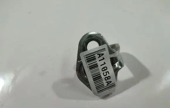 Opel Insignia A Front door lock loop/hook striker 