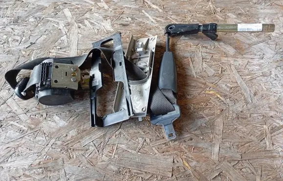 Renault Laguna II Front seatbelt 550588300A B506014AC33 3200293