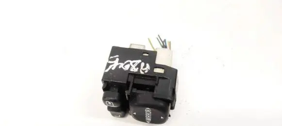 Toyota Avensis T250 Wing mirror switch 183575