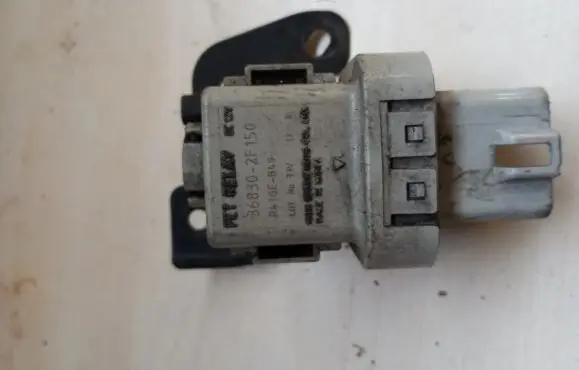 KIA Sportage Glow plug pre-heat relay 368302F150