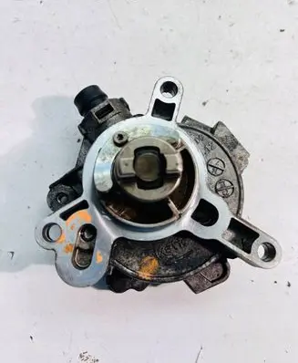 Volvo V60 Vacuum pump 31316688