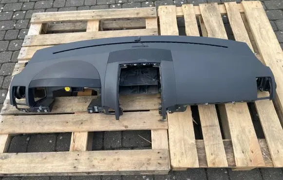 Volkswagen Touareg I Dashboard 7L6857946 7L6858435B 7L6858291