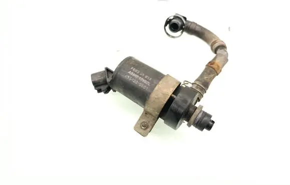 Mazda CX-7 Windscreen/windshield washer pump FE0351811