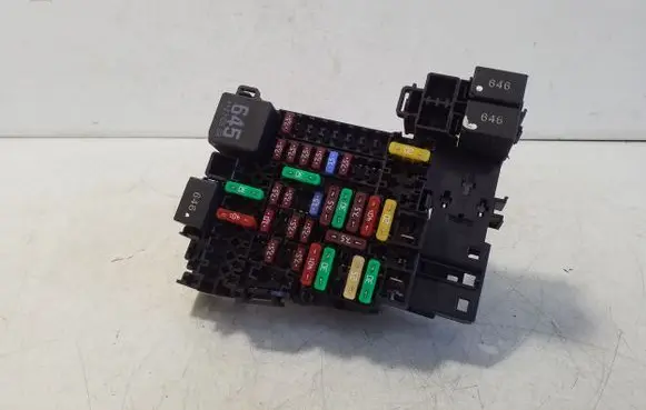Audi A1 Fuse module 2Q0937615A