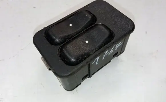 Opel Meriva A Quarter vent window switch 