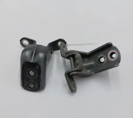 Nissan Leaf II (ZE1) Front door hinge set 