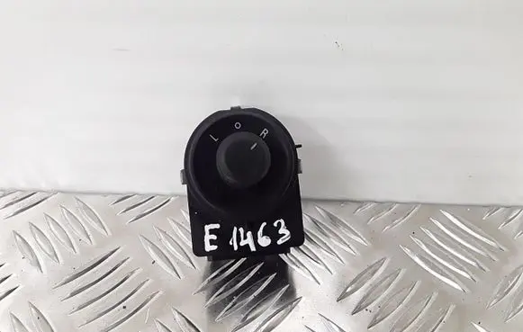 Opel Zafira C Wing mirror switch 13271827