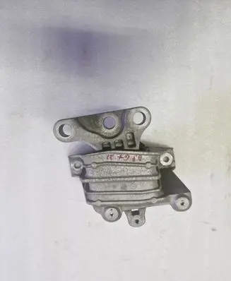 Buick Encore GX I Engine mount bracket 60003411