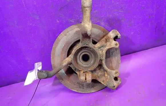 Volkswagen Golf II Front wheel hub spindle knuckle