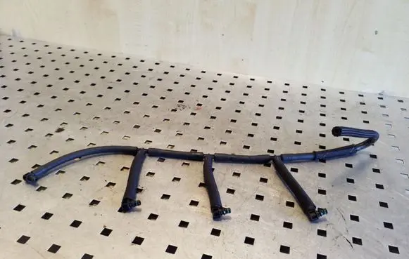 Volkswagen Golf Plus Fuel return line/hose S20926A
