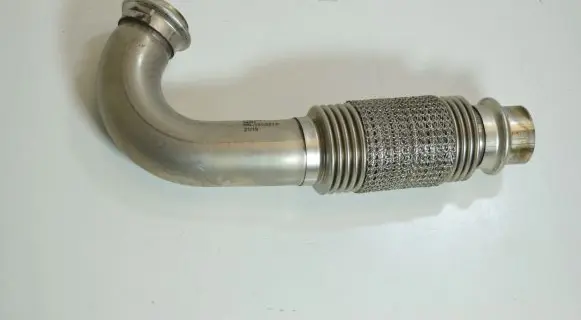 Audi A6 S6 C8 4K EGR valve line/pipe/hose 05L131521F