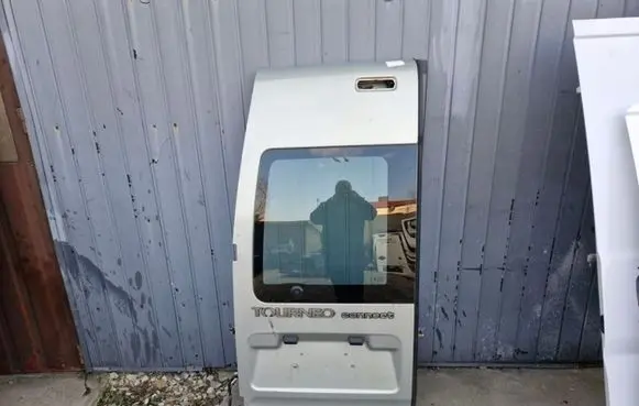 Ford Connect Rear door