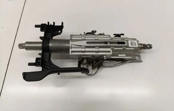 BMW 2 F44 Steering wheel axle 6883441