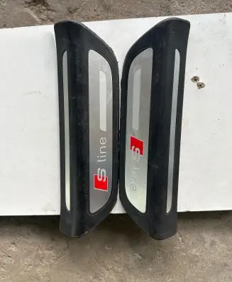 Audi Q3 8U Rear sill trim cover 8U0853375 8U0853375A 8U0853375D