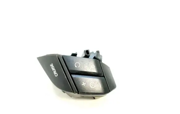 Volvo XC90 Steering wheel buttons/switches 8685478