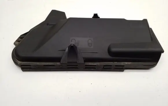 Mercedes-Benz CLS C219 Fuse box cover a2115400582