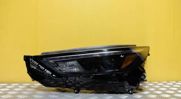 Toyota Highlander XU70 Headlight/headlamp GRAND-HIGHLANDER 2433