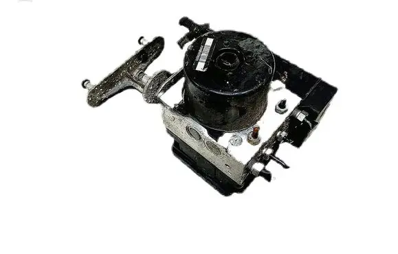 Mercedes-Benz C W204 ABS Pump A2044310612 A2045455332