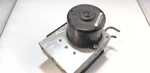 Mercedes-Benz C W203 ABS Pump A0064310312