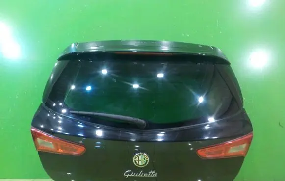 Alfa Romeo Giulietta Tailgate/trunk/boot lid KOMPLETNA