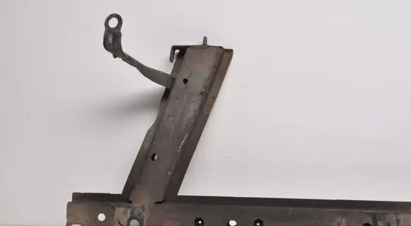 Renault Clio IV Bottom radiator support slam panel 
