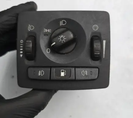 Volvo V50 Light switch 19206 05052T