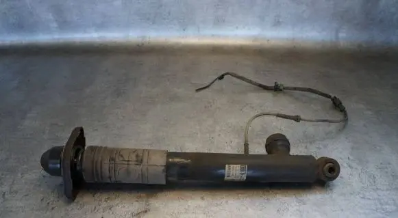 Infiniti FX Rear shock absorber/damper 56211-1CF0C
