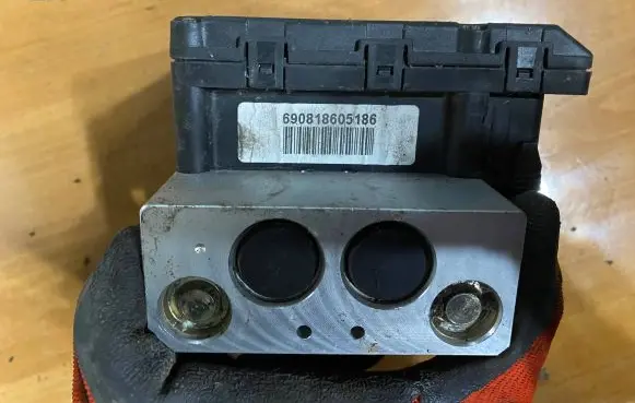 Audi A3 S3 8L ABS Pump 1J0907379H 10094903113 614217C