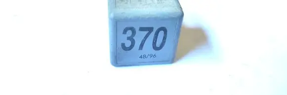 Audi A6 S6 C5 4B Other relay 8D0951253