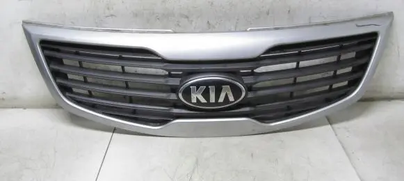 KIA Sportage Front bumper upper radiator grill