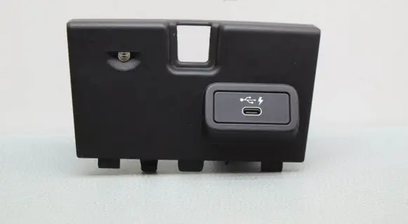 BMW 3 G20 G21 USB socket connector 6807232 8711939